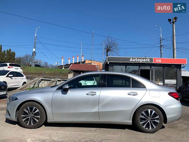Седан Mercedes-Benz A-Class 2019 в Виннице