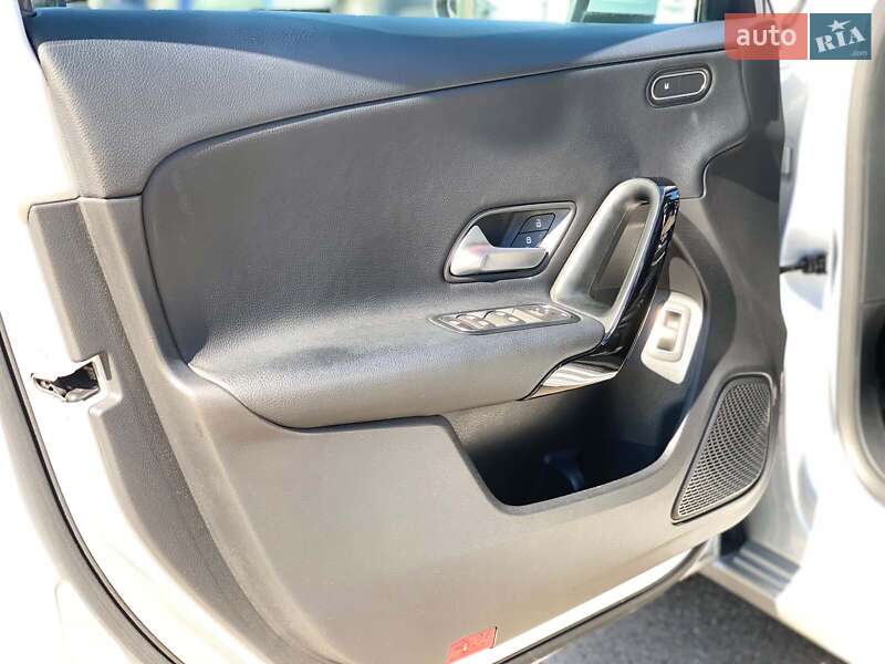 Седан Mercedes-Benz A-Class 2019 в Виннице