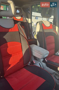 Хэтчбек Mercedes-Benz A-Class 2000 в 