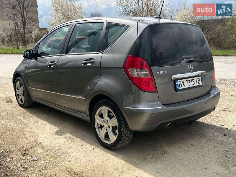 Хэтчбек Mercedes-Benz A-Class 2010 в Каменец-Подольском фото 23 Хэтчбек Mercedes-Benz A-Class 2010 в Каменец-Подольском