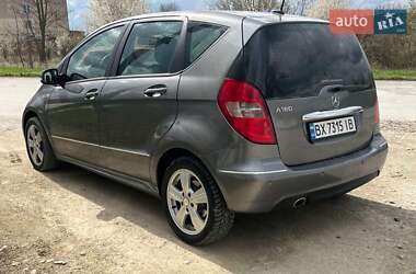 Хэтчбек Mercedes-Benz A-Class 2010 в 