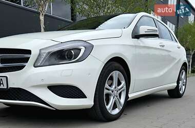 Хэтчбек Mercedes-Benz A-Class 2013 в 