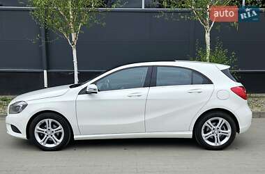Хэтчбек Mercedes-Benz A-Class 2013 в 