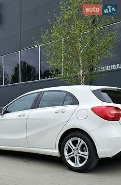 Хэтчбек Mercedes-Benz A-Class 2013 в 