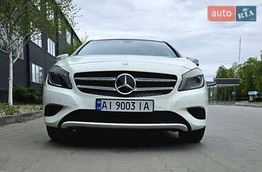 Хэтчбек Mercedes-Benz A-Class 2013 в 
