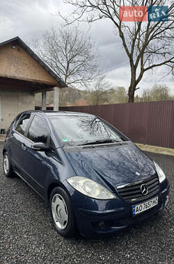 Хэтчбек Mercedes-Benz A-Class 2005 в 