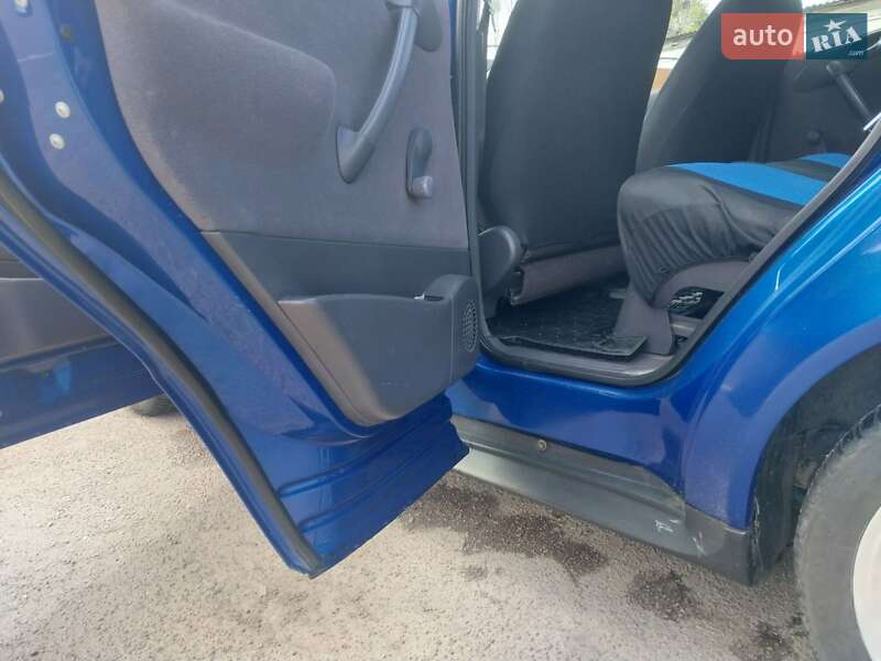 Хэтчбек Mercedes-Benz A-Class 2000 в Коростене