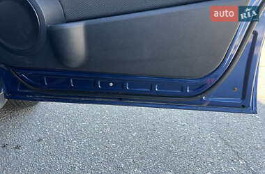 Хэтчбек Mercedes-Benz A-Class 2012 в 