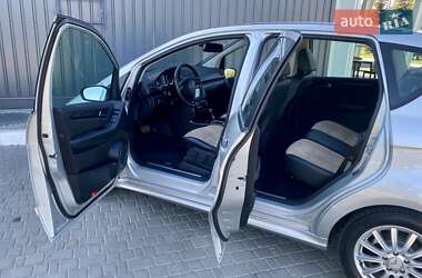 Хэтчбек Mercedes-Benz A-Class 2005 в 
