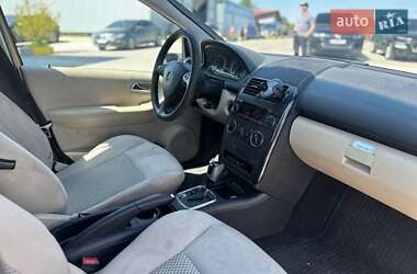 Хэтчбек Mercedes-Benz A-Class 2005 в 