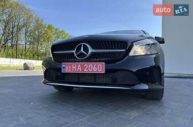 Хэтчбек Mercedes-Benz A-Class 2016 в 