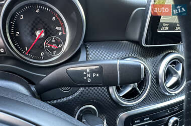 Хэтчбек Mercedes-Benz A-Class 2016 в 