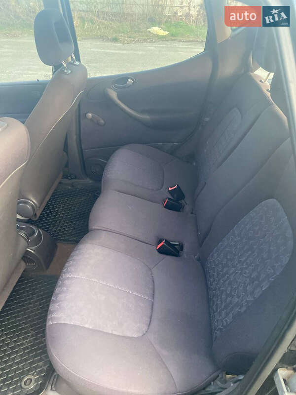 Хэтчбек Mercedes-Benz A-Class 2004 в Конотопе