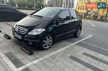 Хетчбек Mercedes-Benz A-Class 2008 в 
