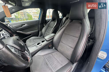 Хэтчбек Mercedes-Benz A-Class 2015 в 