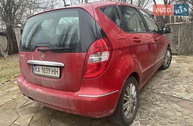 Хэтчбек Mercedes-Benz A-Class 2009 в 