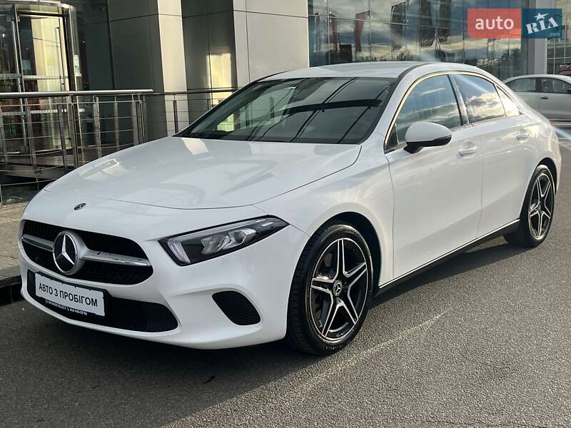 Седан Mercedes-Benz A-Class 2019 в Киеве