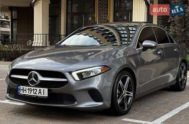 Седан Mercedes-Benz A-Class 2020 в Києві
