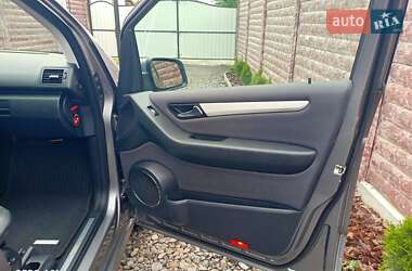Хэтчбек Mercedes-Benz A-Class 2011 в 
