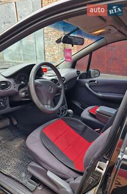 Хэтчбек Mercedes-Benz A-Class 2004 в 