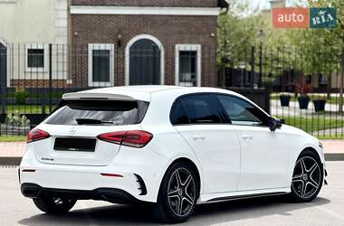 Хетчбек Mercedes-Benz A-Class 2018 в 