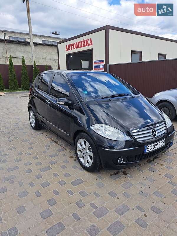 Хэтчбек Mercedes-Benz A-Class 2006 в 