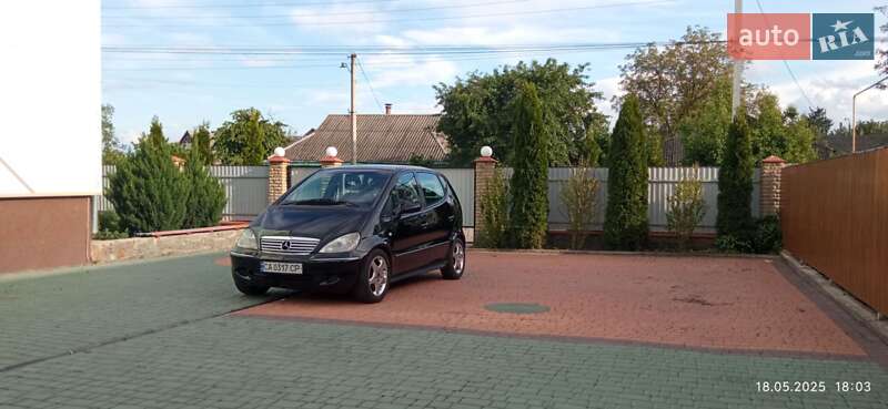 Хэтчбек Mercedes-Benz A-Class 2002 в 