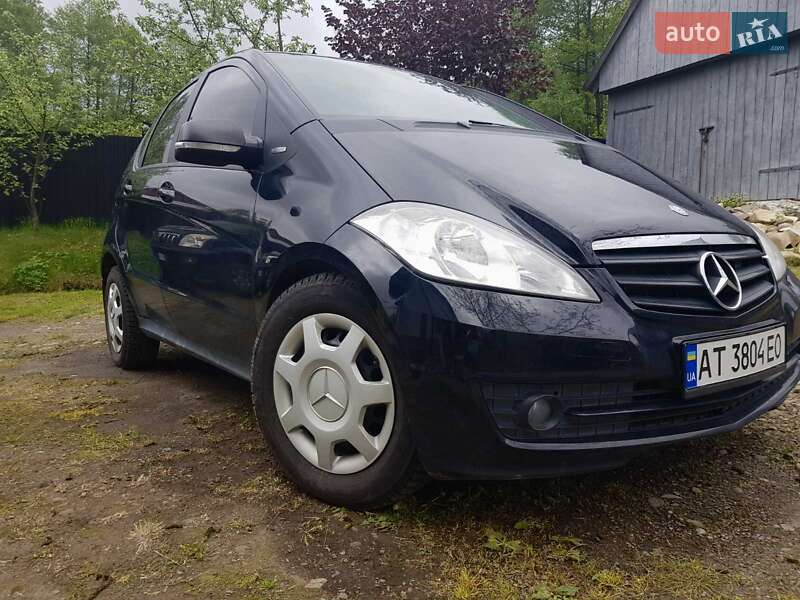 Хэтчбек Mercedes-Benz A-Class 2010 в Ивано-Франковске