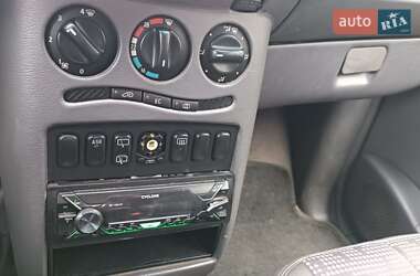 Хэтчбек Mercedes-Benz A-Class 1999 в 