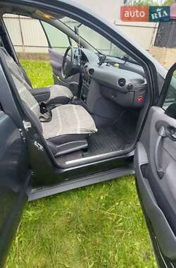 Хэтчбек Mercedes-Benz A-Class 2001 в 