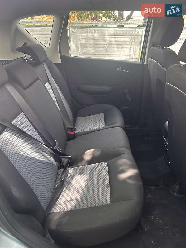 Хэтчбек Mercedes-Benz A-Class 2005 в Дунаевцах