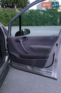 Хетчбек Mercedes-Benz A-Class 1999 в 