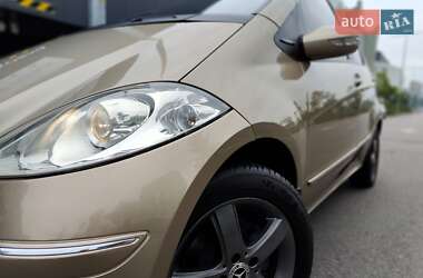 Хэтчбек Mercedes-Benz A-Class 2007 в 