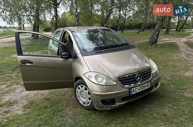 Хэтчбек Mercedes-Benz A-Class 2005 в 