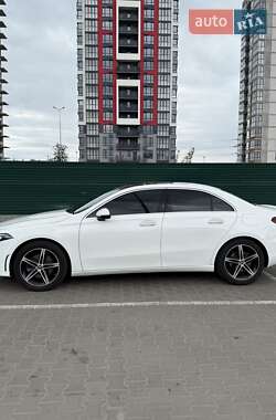 Седан Mercedes-Benz A-Class 2019 в 