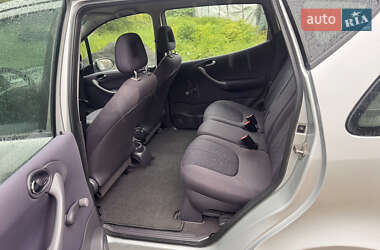 Хэтчбек Mercedes-Benz A-Class 2003 в 