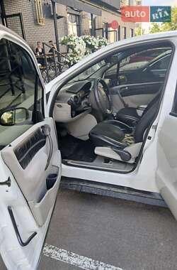 Хэтчбек Mercedes-Benz A-Class 2000 в 