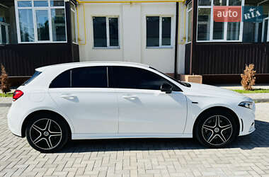 Хэтчбек Mercedes-Benz A-Class 2020 в 