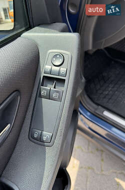 Хэтчбек Mercedes-Benz A-Class 2005 в 