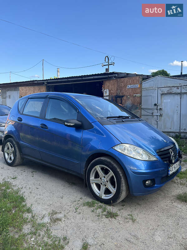 Хэтчбек Mercedes-Benz A-Class 2007 в 