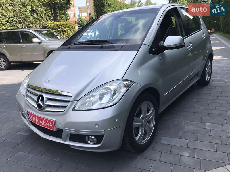 Хэтчбек Mercedes-Benz A-Class 2010 в Луцке