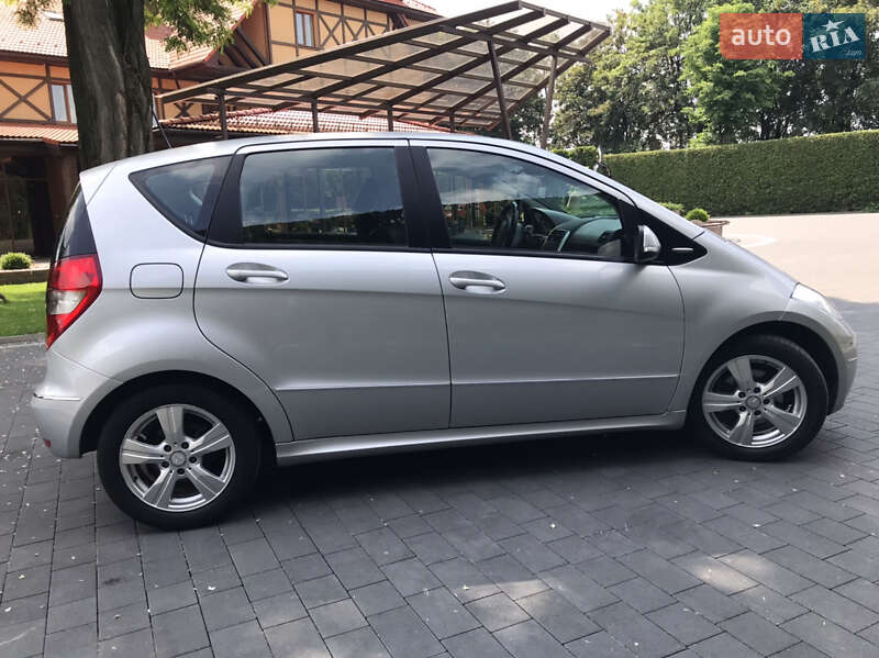 Хэтчбек Mercedes-Benz A-Class 2010 в Луцке