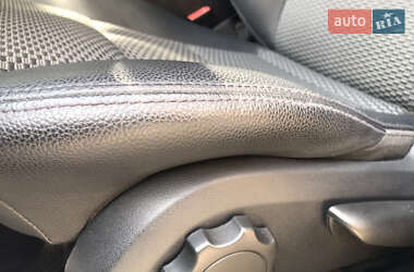 Хетчбек Mercedes-Benz A-Class 2010 в 