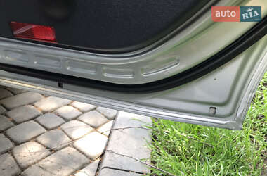 Хетчбек Mercedes-Benz A-Class 2010 в 
