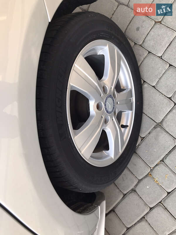 Хэтчбек Mercedes-Benz A-Class 2010 в Луцке