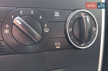 Хетчбек Mercedes-Benz A-Class 2010 в 