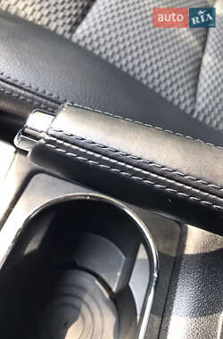 Хетчбек Mercedes-Benz A-Class 2010 в 