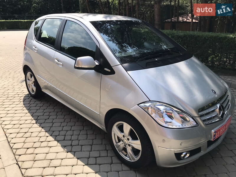 Хэтчбек Mercedes-Benz A-Class 2010 в Луцке