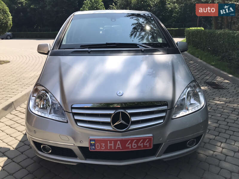 Хэтчбек Mercedes-Benz A-Class 2010 в Луцке