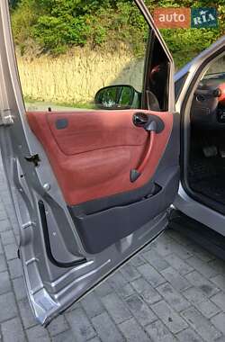 Хэтчбек Mercedes-Benz A-Class 2000 в 